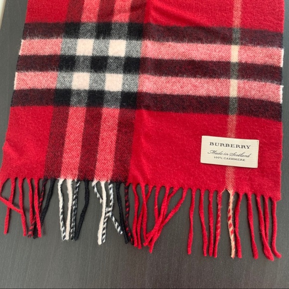 Burberry Classic Check Cashmere Scarf - Red